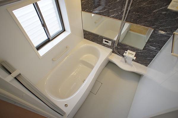 Bathroom. Indoor (11 May 2013) Shooting