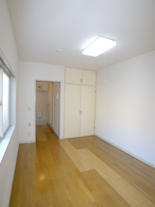 Living and room. Flooring