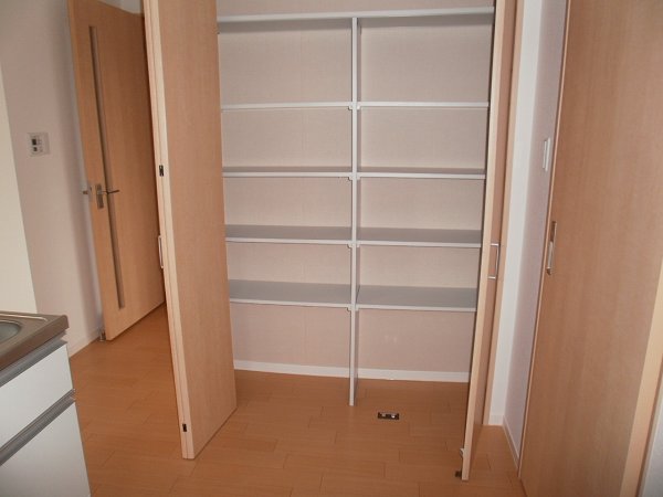 Receipt. Convenient storage in the living room