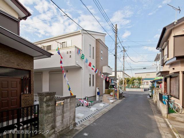 Local photos, including front road