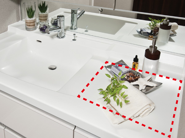 Bathing-wash room.  [Vanity bowl biased] By installing a dry area space, Put neatly and dry clothing. Also, Because of the bowl integrated, Care is also happy to.