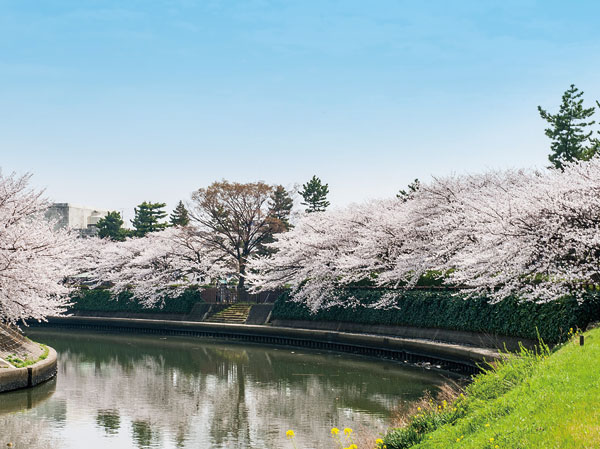 Surrounding environment. Soka Fudaba riverside park (about 130m, A 2-minute walk)