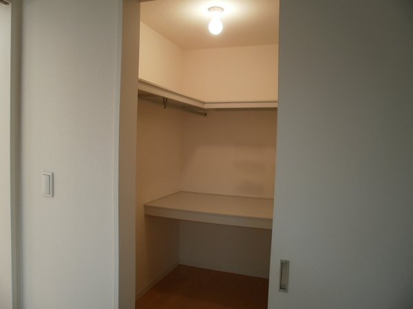 Receipt. Walk is a closet.