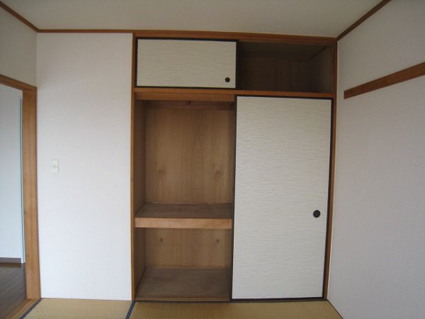 Receipt. Plenty of storage