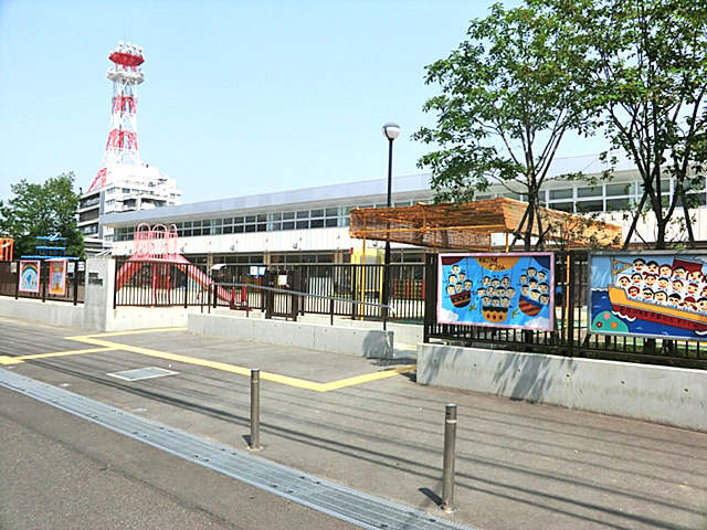 kindergarten ・ Nursery. Soka Municipal Azuma nursery school (kindergarten ・ 252m to the nursery)