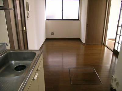 Living and room. DK7.5 Pledge