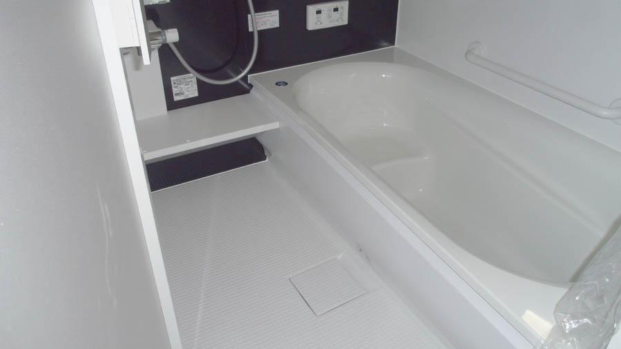 Bathroom. Was building completed. Such as the actual image from per yang, We have to wait all the time so you can see directly. 