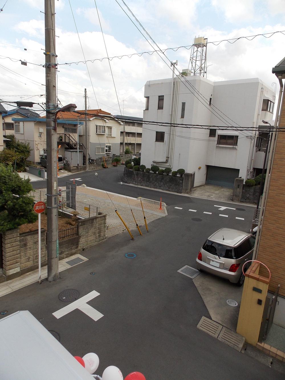 View photos from the dwelling unit. Local (10 May 2013) Shooting