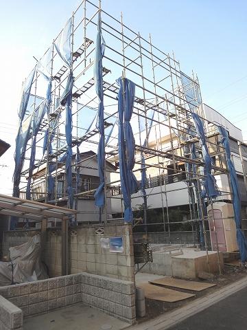 Local appearance photo. 2014 mid-January will be completed! It is currently under construction, "Soka" walk 14 minutes from the station and "Yatsuka" good location of the 16-minute walk from the station! Please do not hesitate to contact us. We look forward to local (December 2013) Shooting