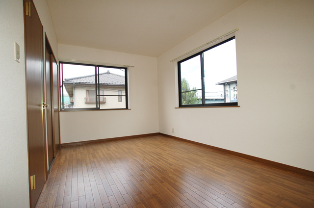 Living and room. Recommend it to your room of soundly north Western-style daytime is bright child until morning