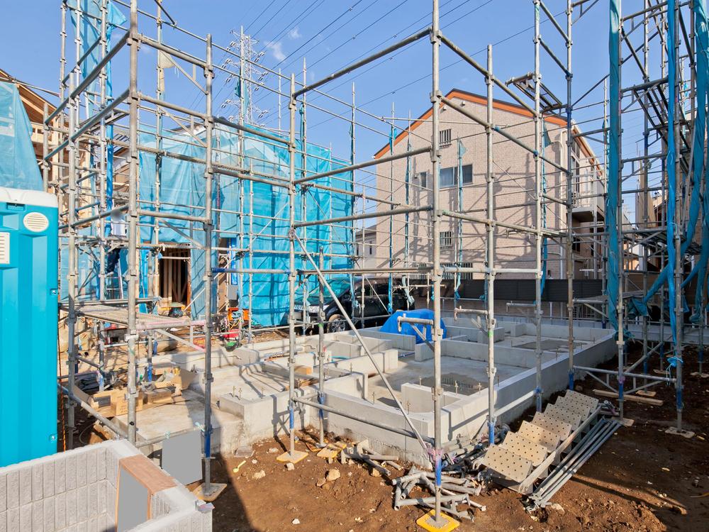 Local appearance photo. 1 Building