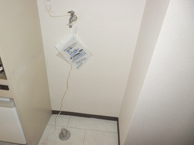 Other Equipment. It is convenient Washing machine in the room and think about the flow line of the housework