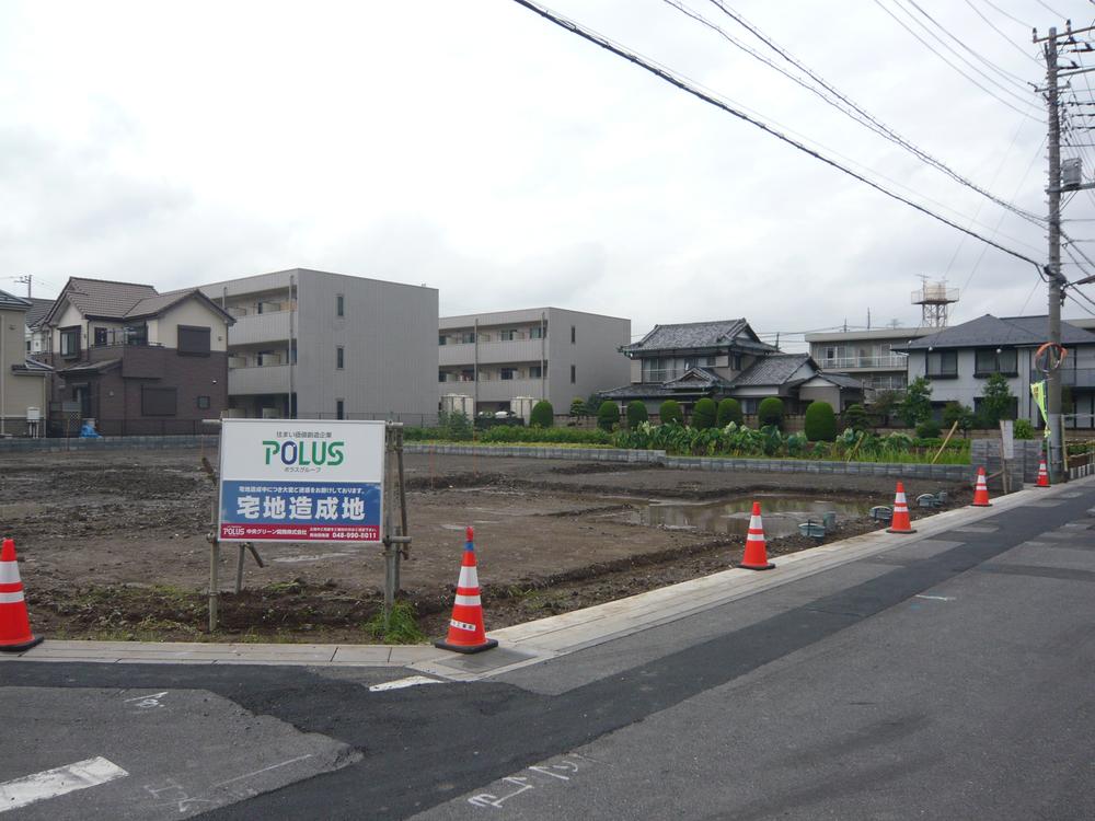 Local photos, including front road. Local (September 2013) Shooting