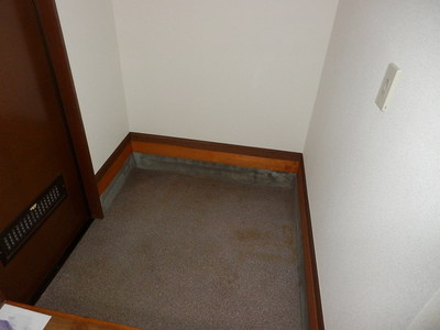 Entrance. It is the entrance space of spread