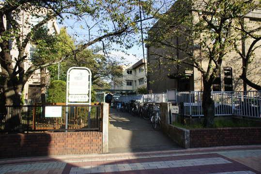 Other. Soka Municipal Soka Elementary School A 10-minute walk (about 740m)