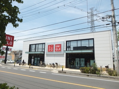 Other. 440m to UNIQLO (Other)