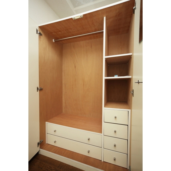 Receipt. room closet