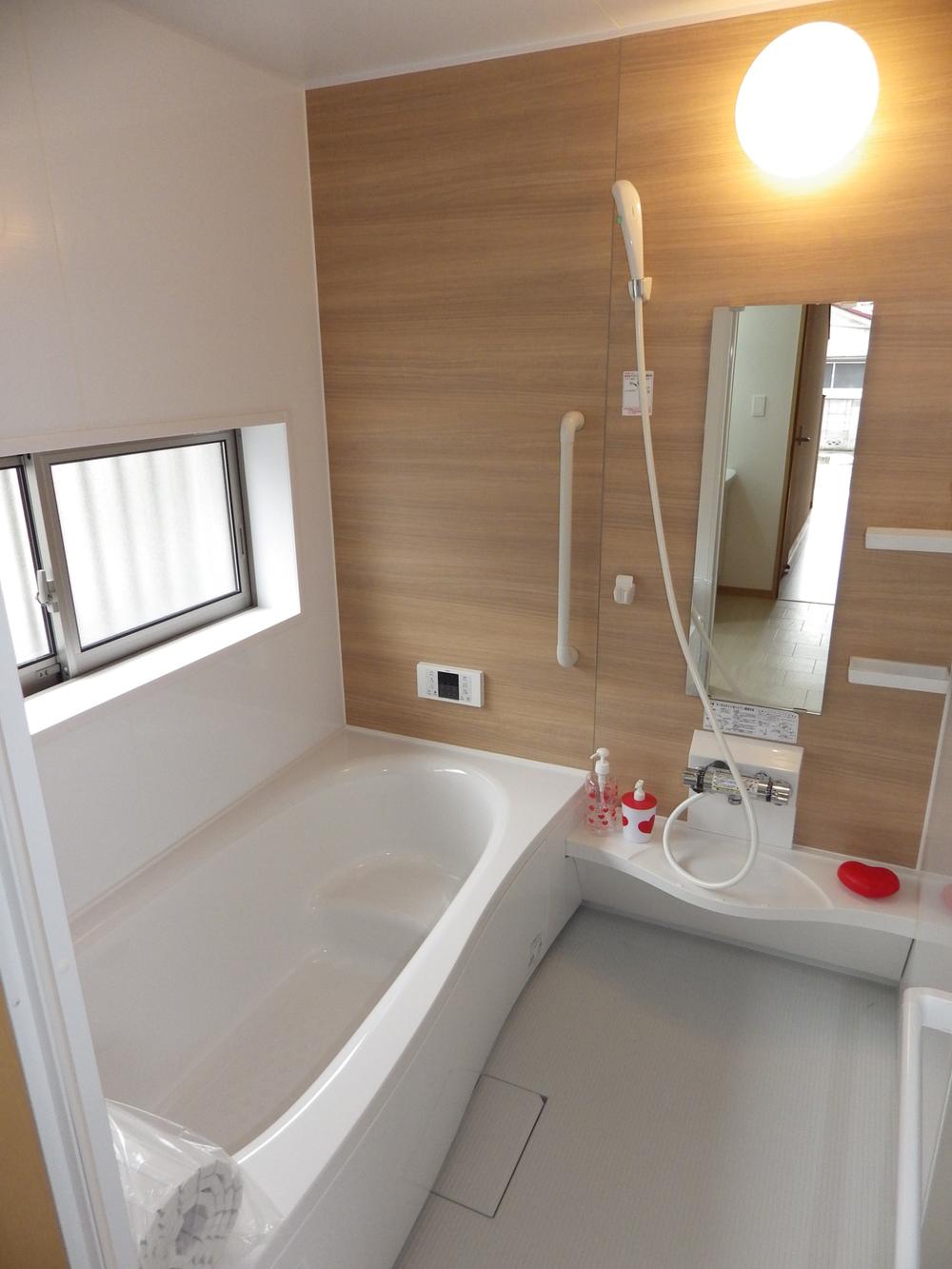 Bathroom. Local (11 May 2013) Shooting