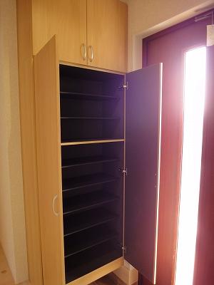 Receipt. 7 Building room (October 28, 2013) Shooting