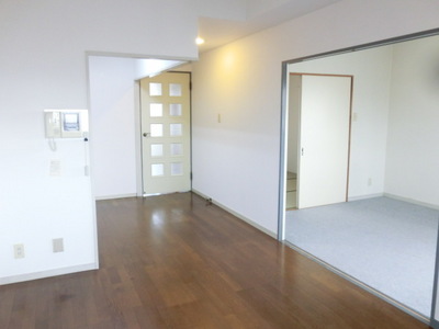 Living and room. DK and Western 6 Pledge is a heck available by connecting