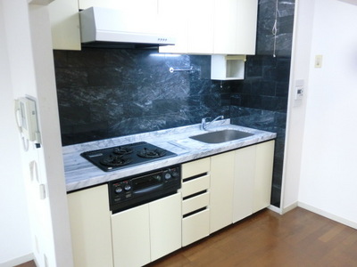 Kitchen. 3-neck gas stove system Kitchen