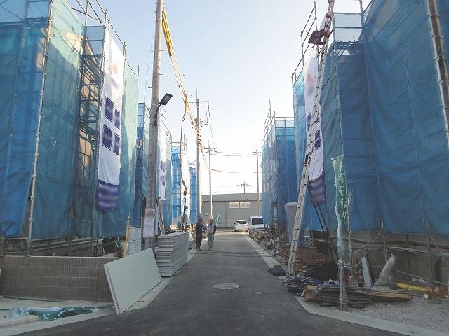 Local photos, including front road. 2014 mid-January will be completed in new construction condominiums all eight buildings not certainly please refer to the local. Local (12 May 2013) Shooting