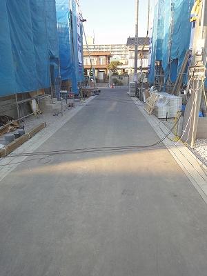 Local photos, including front road. Local (12 May 2013) Shooting