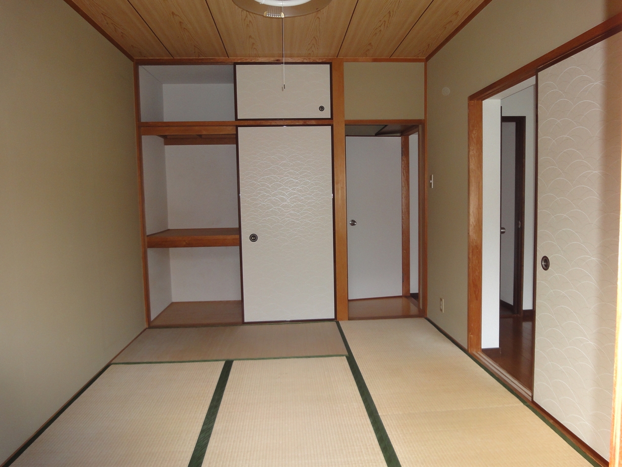 Receipt. Closet of Japanese-style