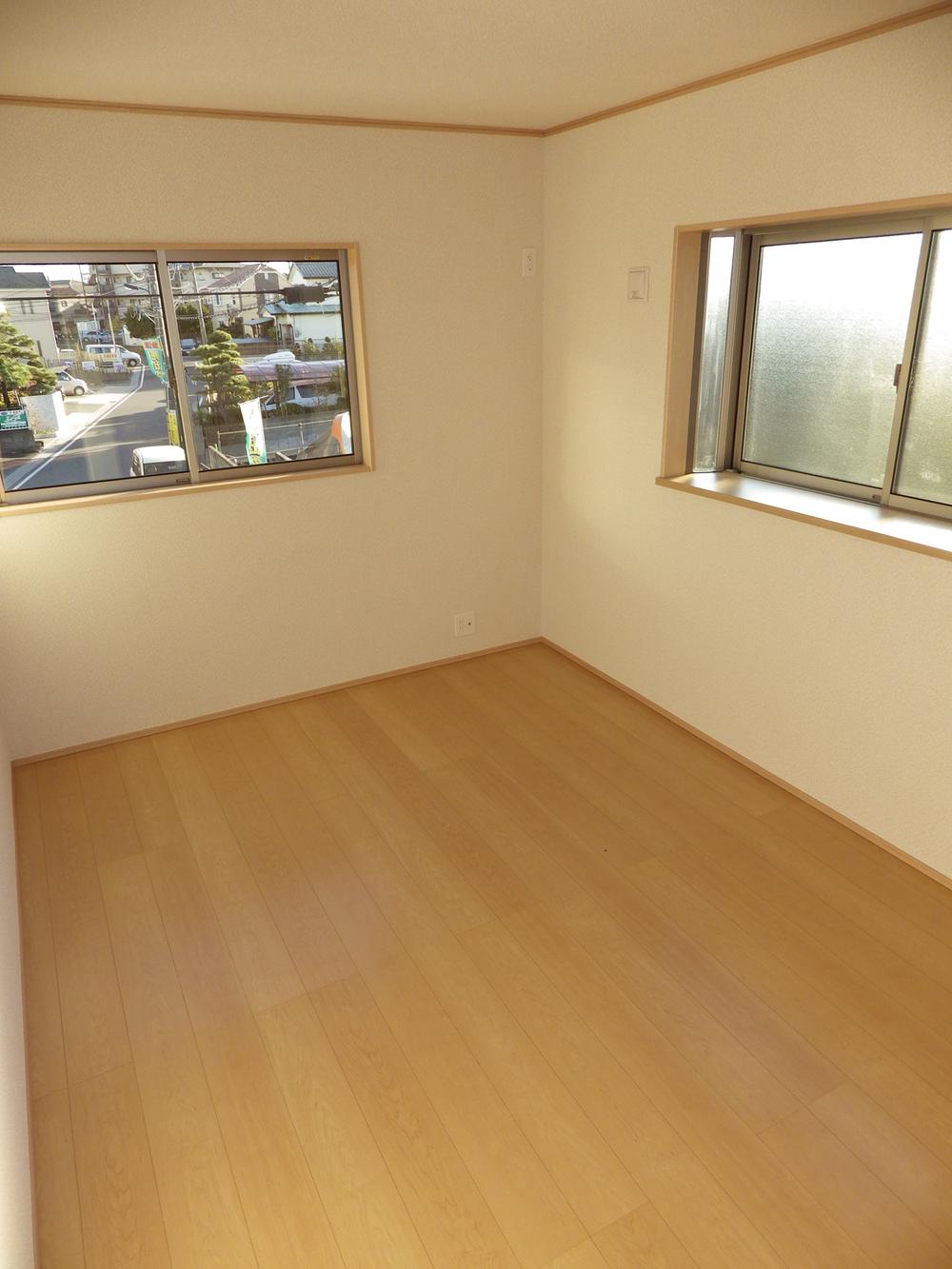 Non-living room. Indoor (11 May 2013) Shooting