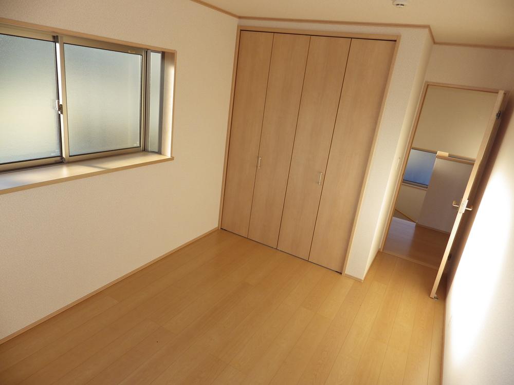 Non-living room. Local (11 May 2013) Shooting