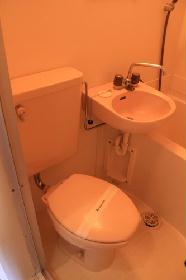 Toilet. 3-point unit