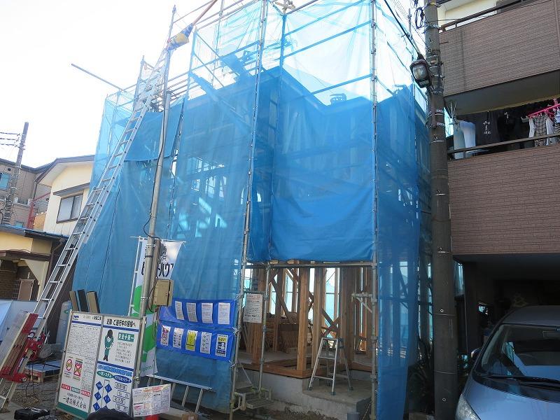 Local appearance photo. Local (11 May 2013) Shooting