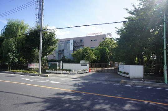 Other. Xin Rong junior high school 11 minutes' walk (about 810m)