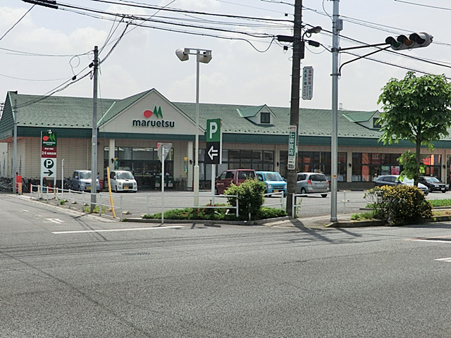 Supermarket. Maruetsu Soka Yawata store up to (super) 417m