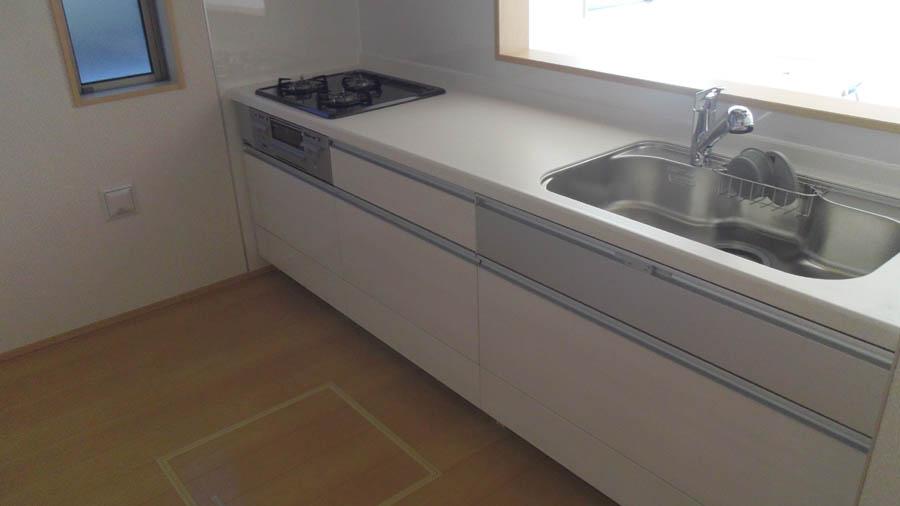 Kitchen. Was building completed. Such as the actual image from per yang, We have to wait all the time so you can see directly. 