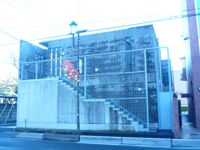 Building appearance. External staircase