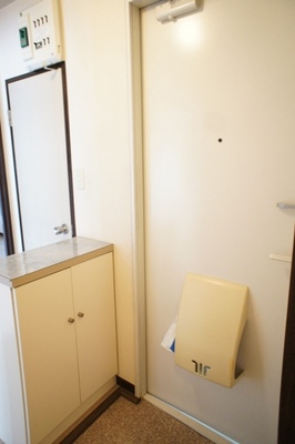 Entrance. There cupboard