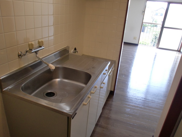 Kitchen. Gas stove installation Allowed