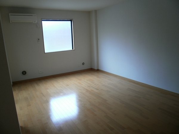 Other room space. Western style room