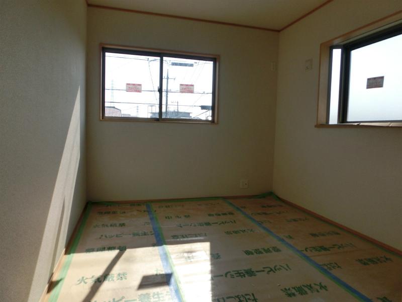 Non-living room. Indoor (11 May 2013) Shooting