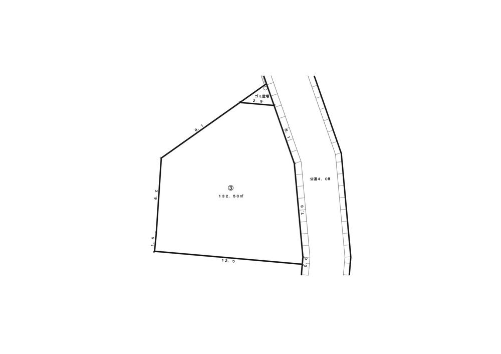 The entire compartment Figure. Building 3 compartment view