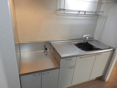 Kitchen. Gas stove is installed Allowed