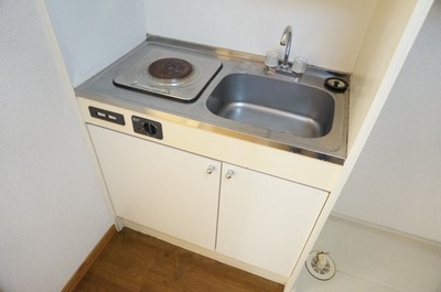 Kitchen. 1-burner stove kitchen You can use compact and functionally