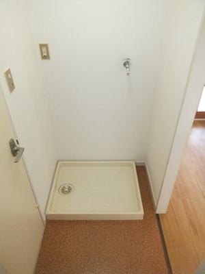 Other Equipment. There yard indoor washing machine