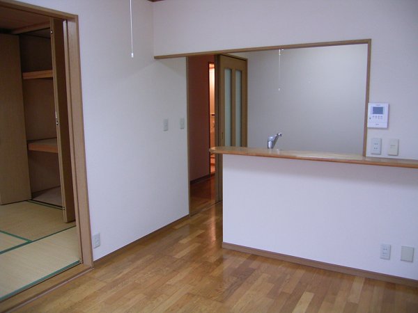 Living and room. Counter Kitchen