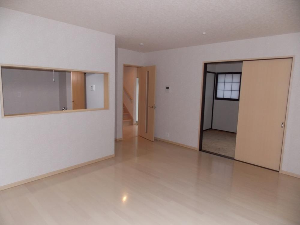 Living. 8 Building Interior