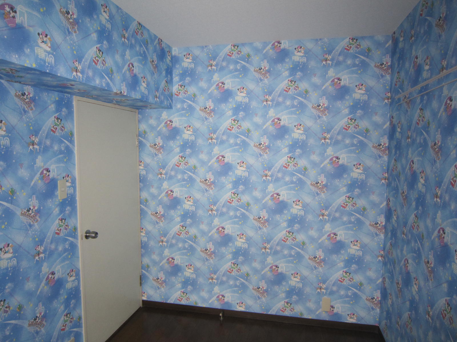 Other room space. You can choose your favorite wallpaper. (Example)