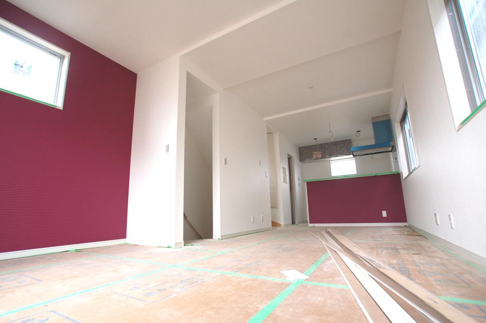 Same specifications photos (living)