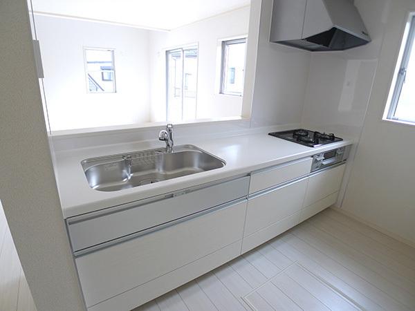 Kitchen. Open-minded counter kitchen at a glance it can be seen in the living room