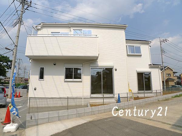 Local appearance photo. Plenty of sunshine and a pleasant breeze pour in residence 2013 / 8 / 8 shooting